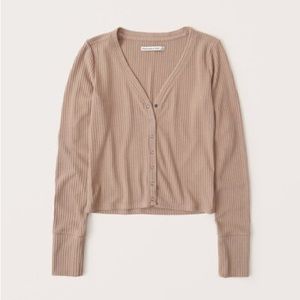 Abercrombie & Fitch top